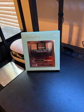 Profusion Cosmetics Flawless Brows Complete Brow Sculpting Kit - Light/Medium